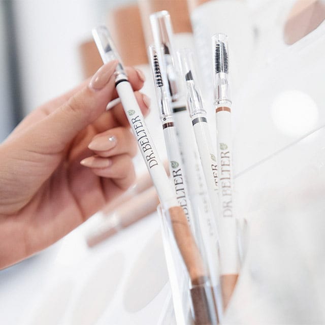 Dr Belter GreenTec Make-up displaymed hudvårdande makeup